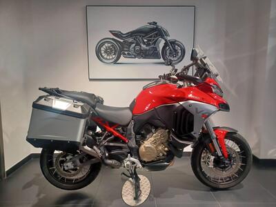 Ducati Multistrada V4 S (2025) usata