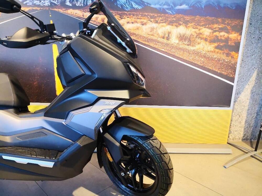 Sym ADX 300 (2024 - 26) (4)