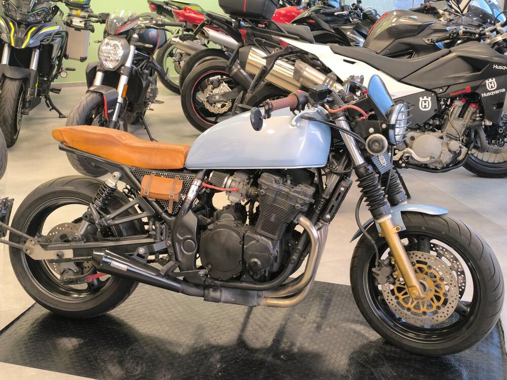 Suzuki GSX 750 (1998 - 03) (3)