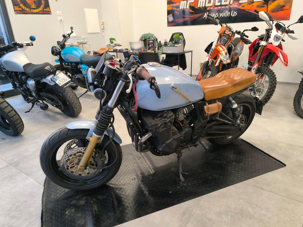 Suzuki GSX 750 (1998 - 03) (8)