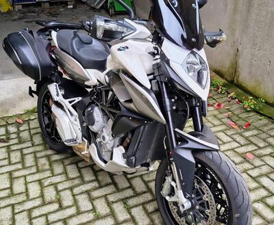 MV Agusta Stradale 800 EAS ABS (2015 - 17) usata