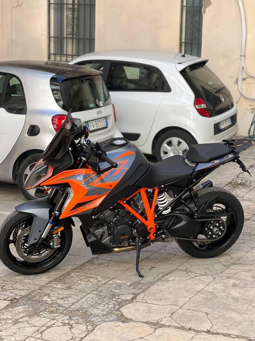 KTM 1290 Super Duke GT (2022 - 25) (6)
