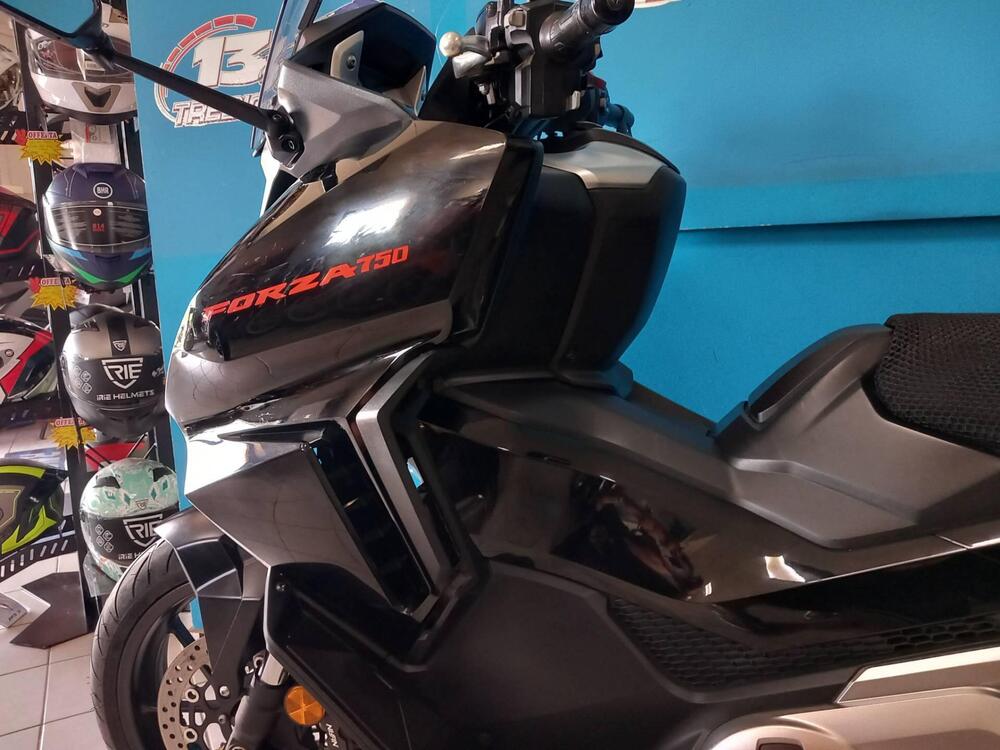 Honda Forza 750 DCT Travel (2021 - 24) (9)