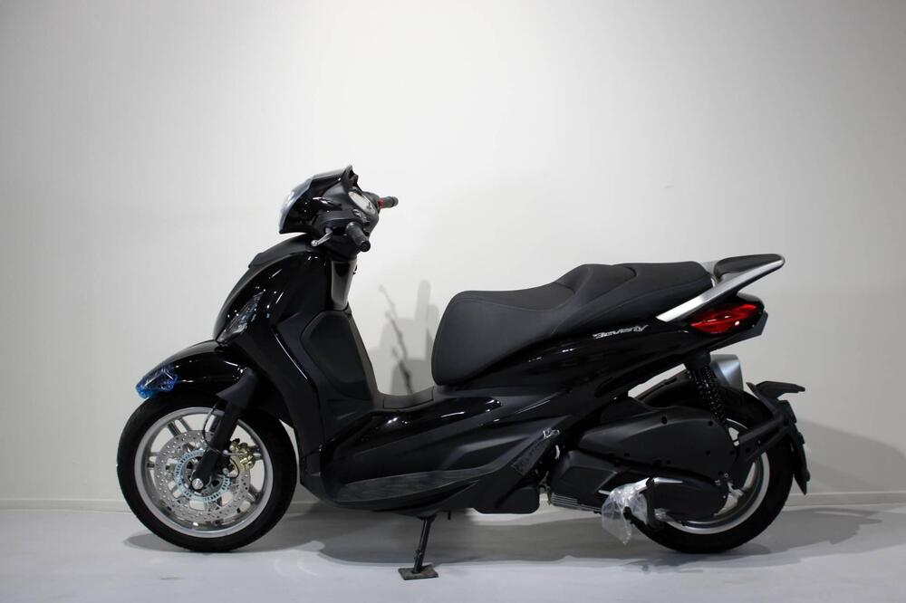 Piaggio Beverly 310 (2025 - 26) (4)