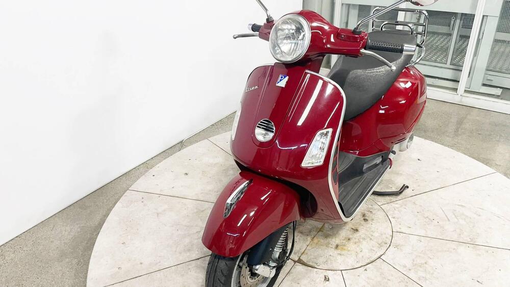 Vespa GTS 250 i.e. abs (12)