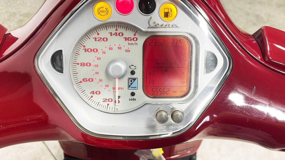 Vespa GTS 250 i.e. abs (8)