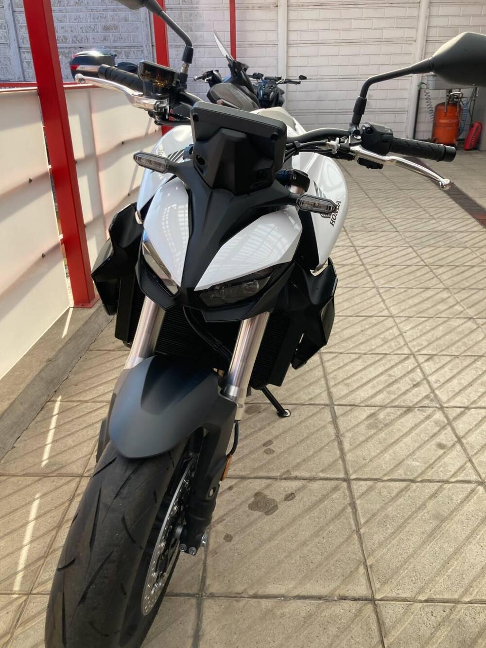 Honda CB 1000 Hornet (2025 - 26) (5)