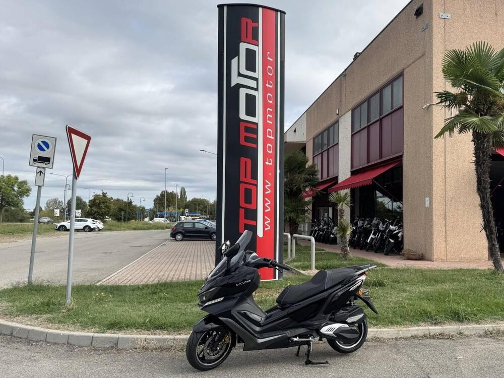 Cyclone RT3S (2025) (3)