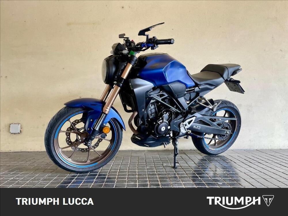 Honda CB 300 R (2022 - 26) (4)