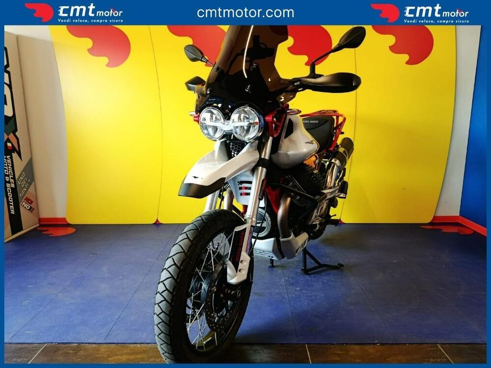 Moto Guzzi V85 TT Evocative Graphics (2021 - 23) (2)