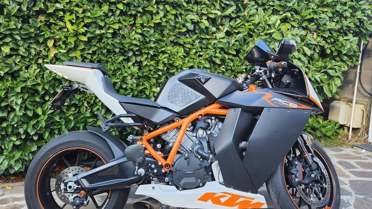 Leve Freno E Frizione Accossato In Alluminio CNC Per KTM RC8 / R (2009-2016) – Coppia Nere