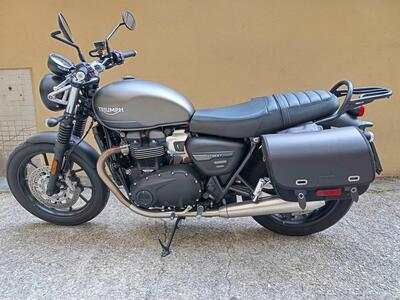 Triumph Street Twin 900 (2021 - 22) usata