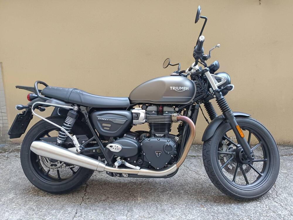 Triumph Street Twin 900 (2021 - 22) (7)