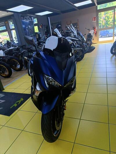 Yamaha T-Max 530 DX (2017 - 19) usata