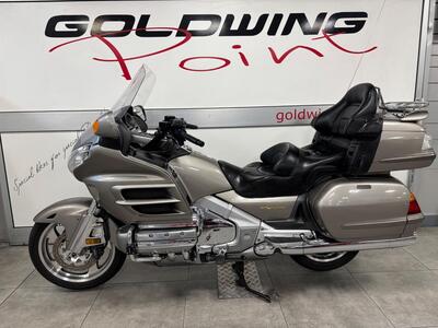 Honda GL 1800 Gold Wing (2000 - 05) usata