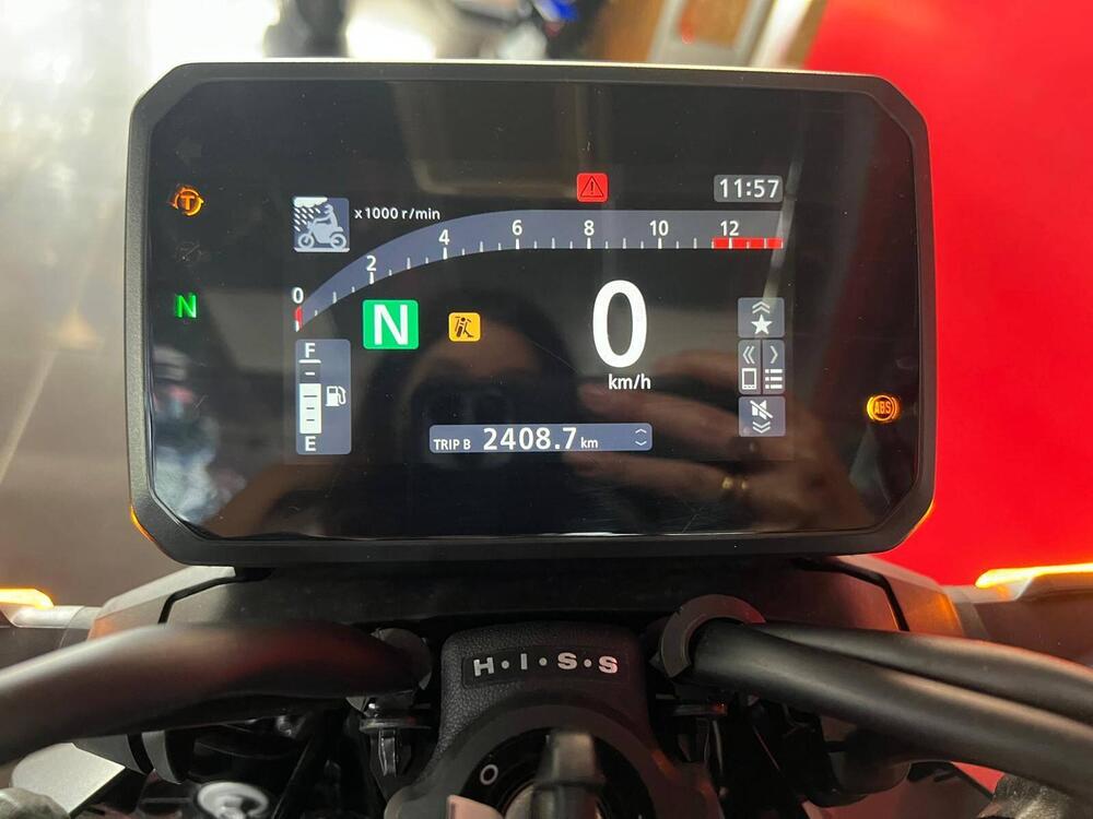 Honda CB 1000 Hornet (2025 - 26) (8)