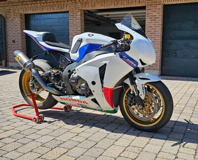 Honda CBR 1000 RR Fireblade (2008 - 11) usata