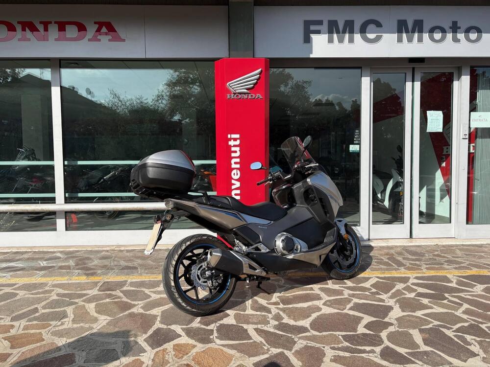 Honda Integra 750 DCT (2016 - 17) (6)