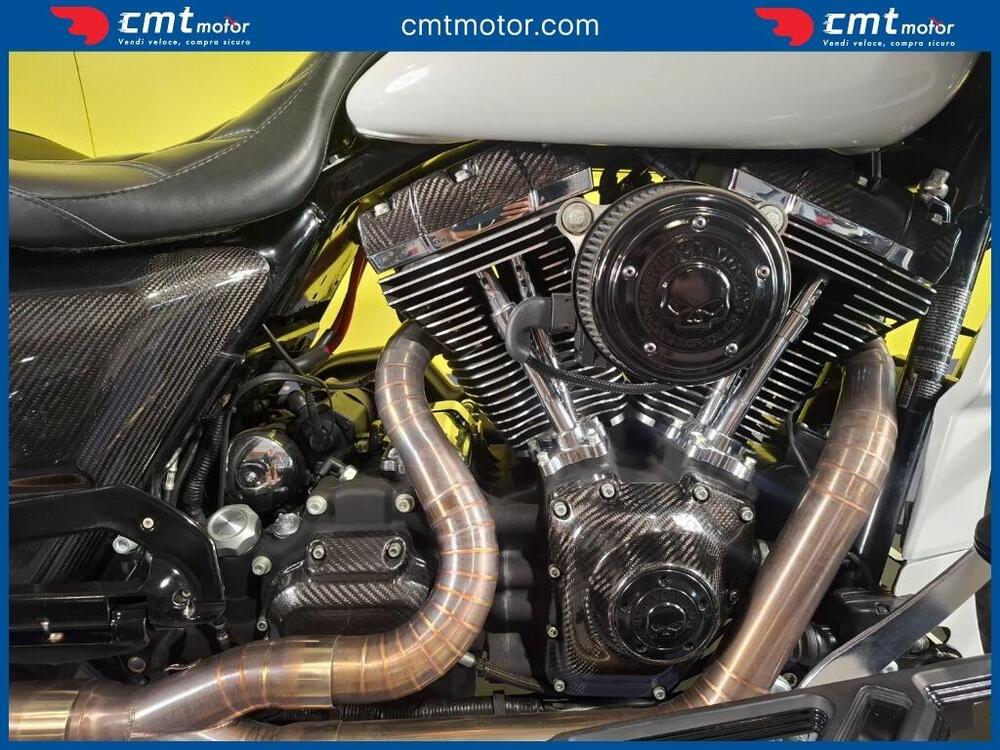 Harley-Davidson 1690 Road Glide (2007 - 12) (4)