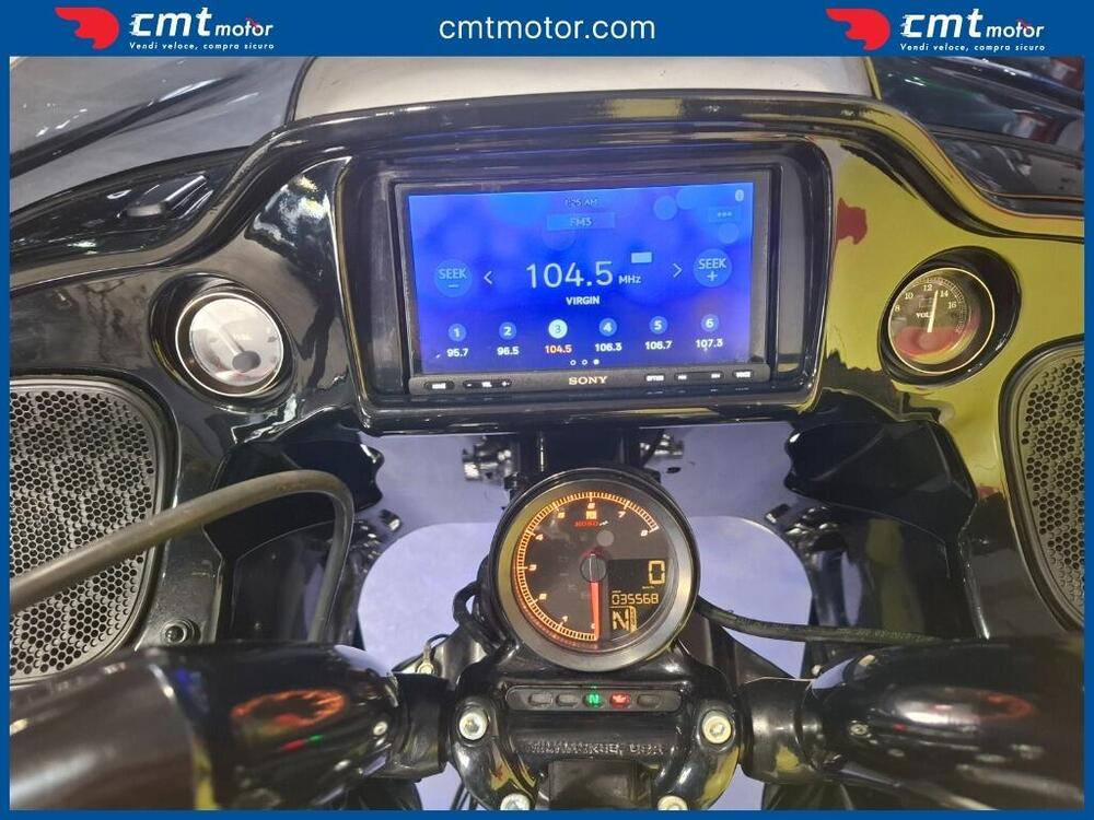 Harley-Davidson 1690 Road Glide (2007 - 12) (12)