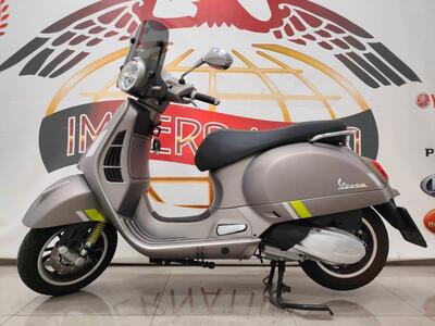 Vespa GTS 300 Super Tech (2023 - 24) usata