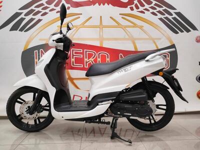 Peugeot Tweet 50 Active (2021 - 25) usata