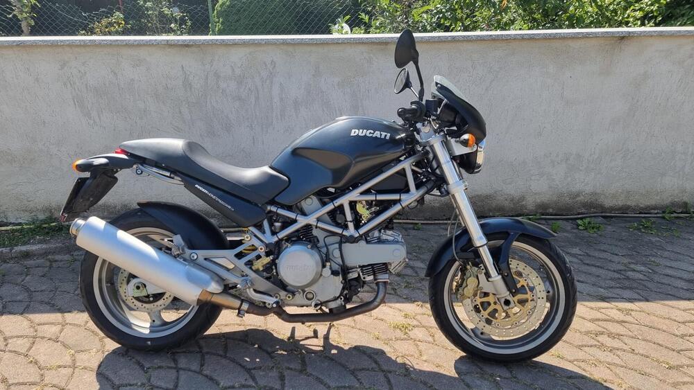 Ducati Monster 620 dark 