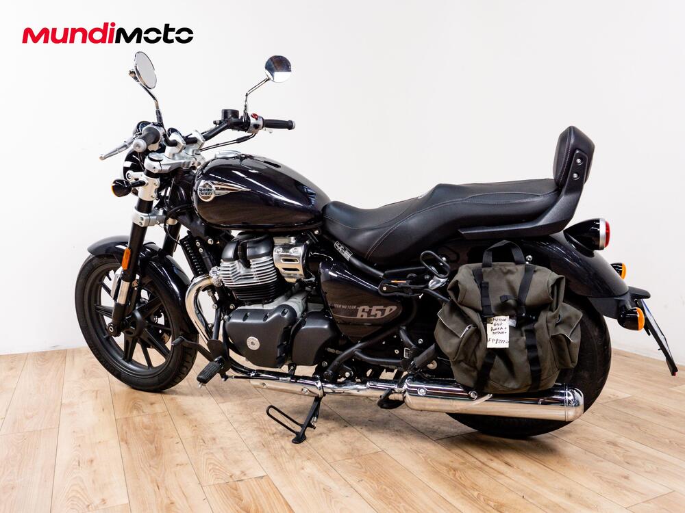 Royal Enfield Super Meteor 650 (2023 - 26) (7)