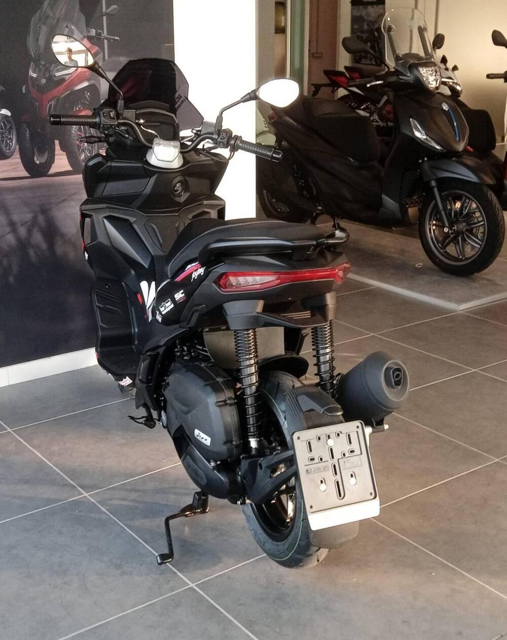 Aprilia SR GT 200 Replica (2025 - 26) (2)