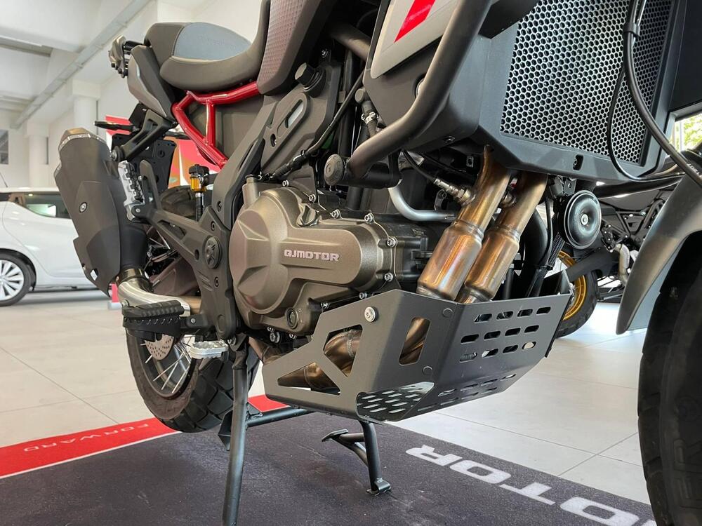 QJ Motor SRT 600 SX (2024 - 26) (7)