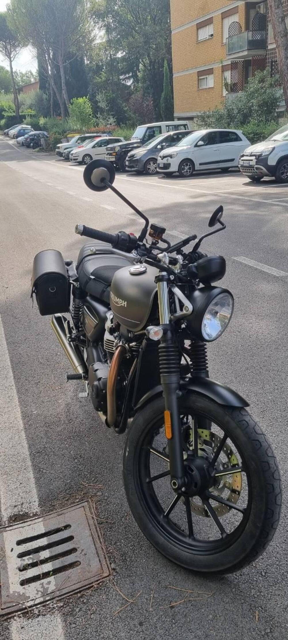 Triumph Street Twin 900 (2021 - 22)