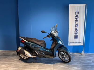 Piaggio Beverly 300 Hpe (2021) usata
