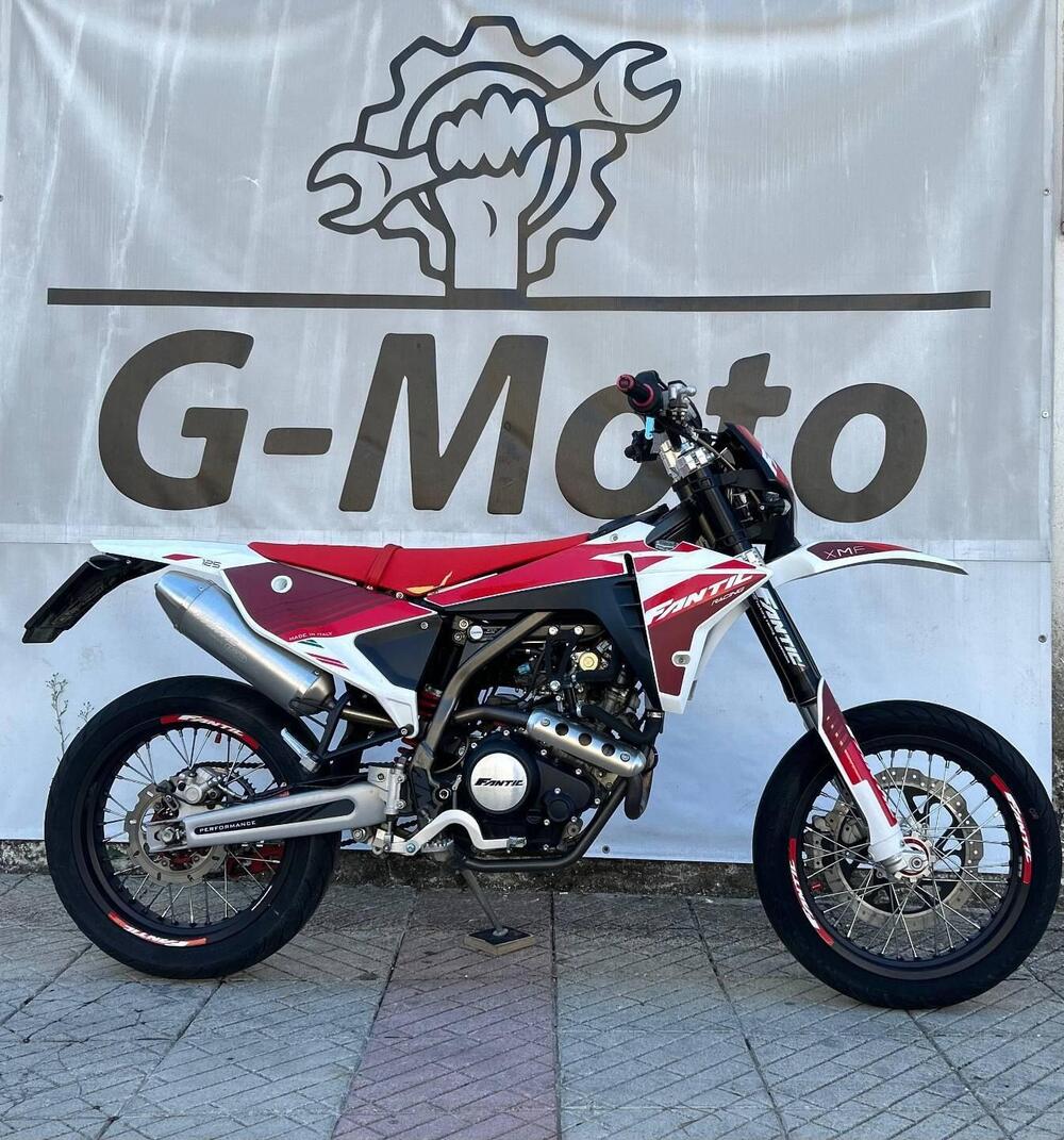 Fantic Motor XMF 125 Motard Competition 4T (2023 - 24) (2)