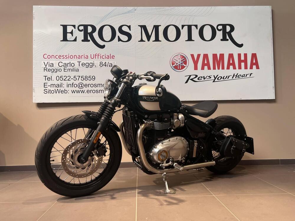 Triumph Bonneville Bobber 1200 (2017 - 20) (2)