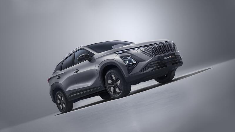Omoda 5, arriva la versione full hybrid: ecco tutti i dettagli 