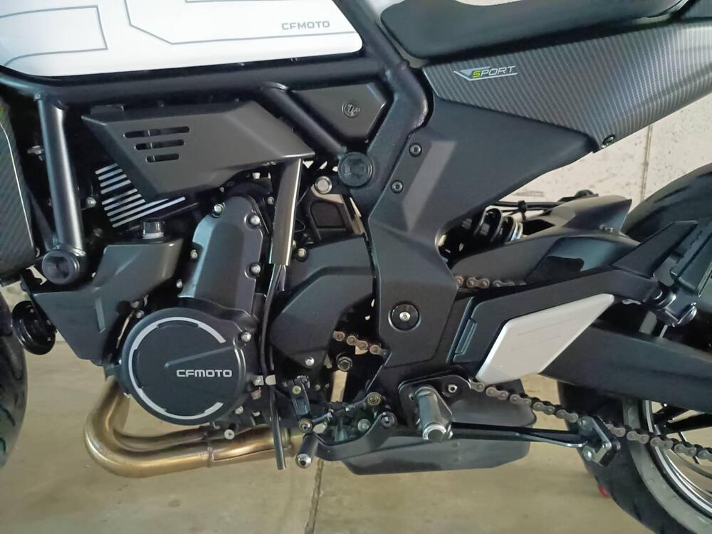 CFMOTO 700CL-X Sport (2022 - 26) (8)