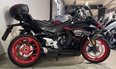 CFMOTO 450SR-S (2024 - 25) usata