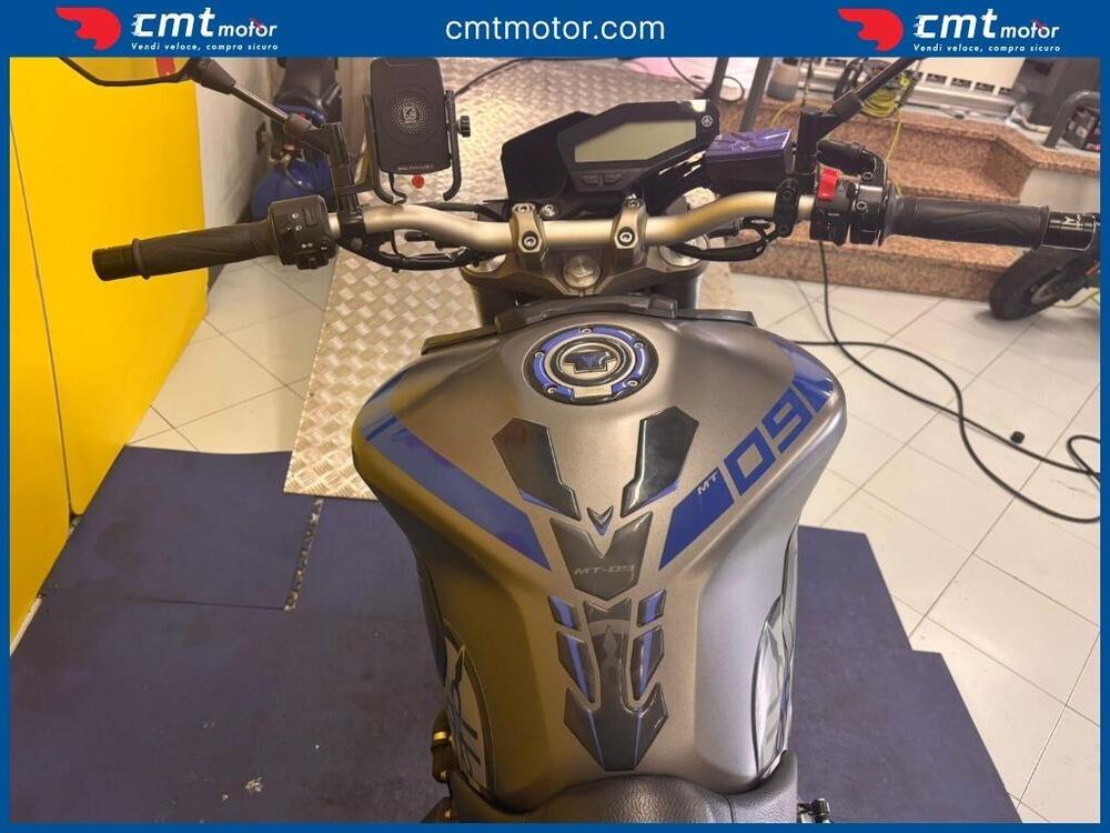 Yamaha MT-09 (2013 - 15) (6)