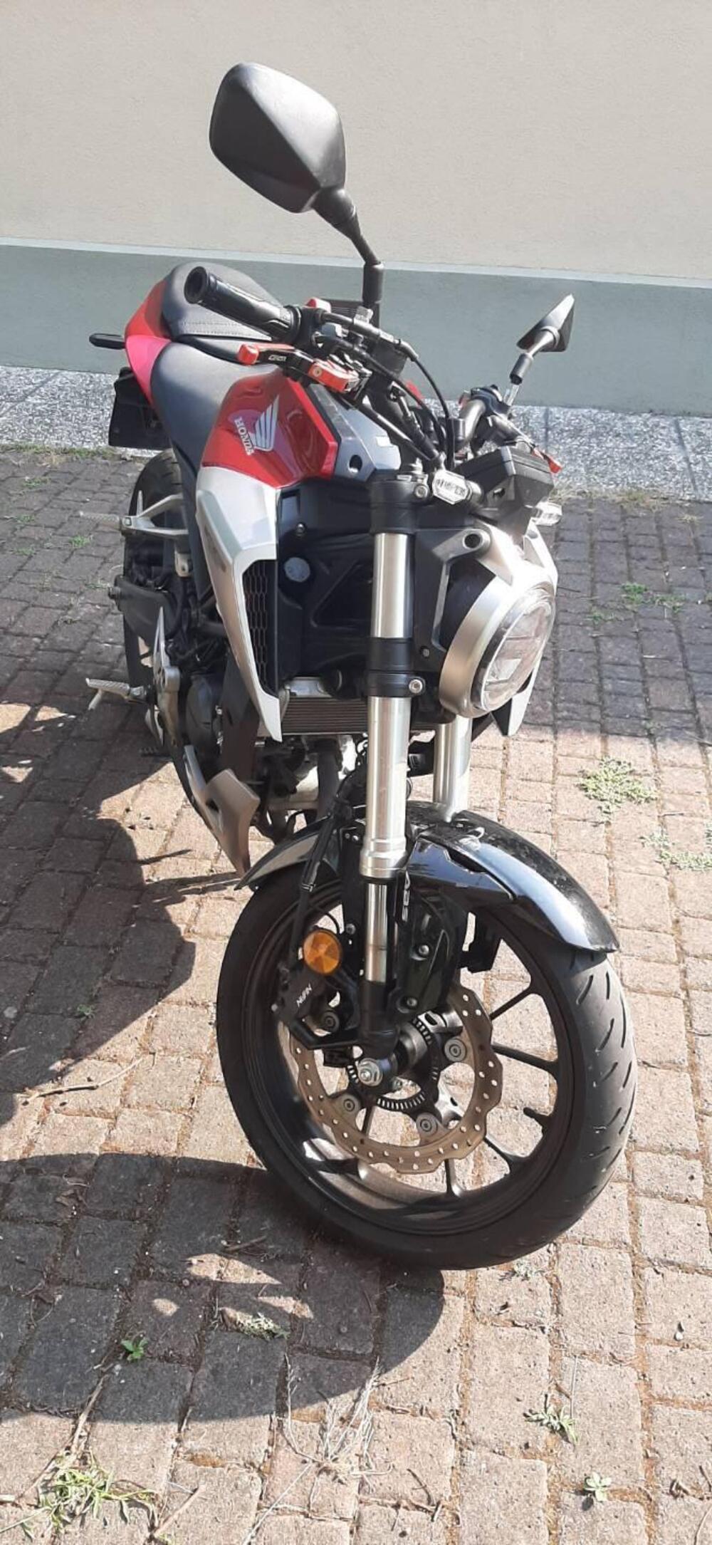 Honda CBR 125 R (2007 - 17) (7)