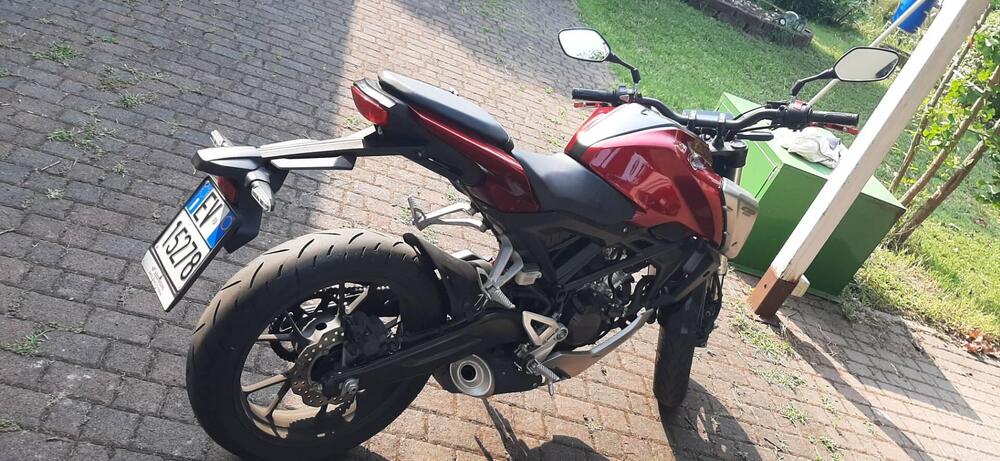 Honda CBR 125 R (2007 - 17) (3)