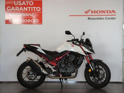Honda CB 750 Hornet (2023 - 24) usata