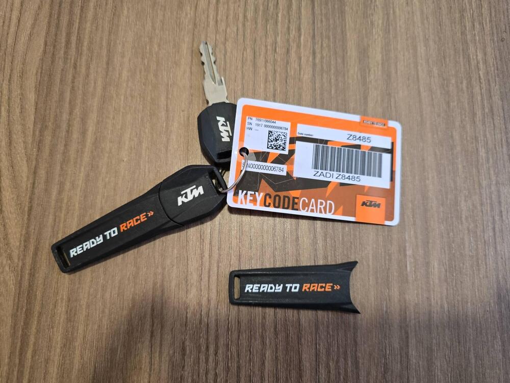 KTM 690 SMC R (2019 - 20) (10)