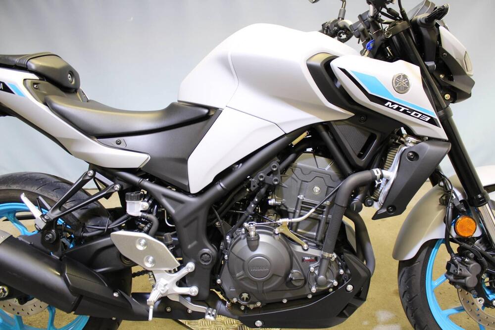 Yamaha MT-03 (2022 - 24) (9)