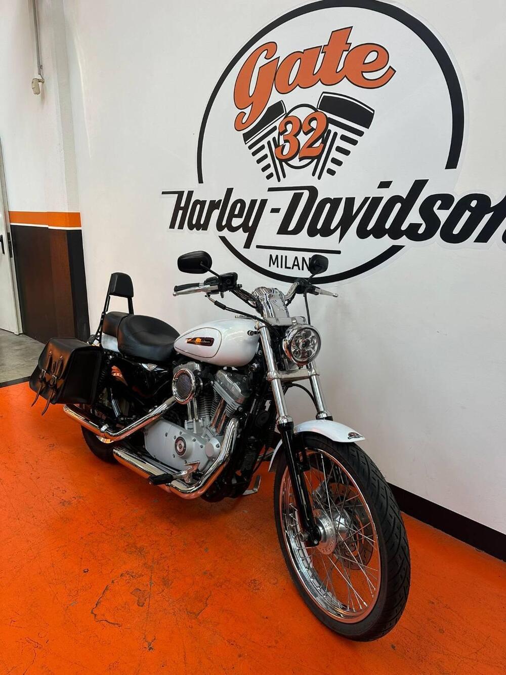 Harley-Davidson 883 Custom (2008 - 12) - XL 883C (2)