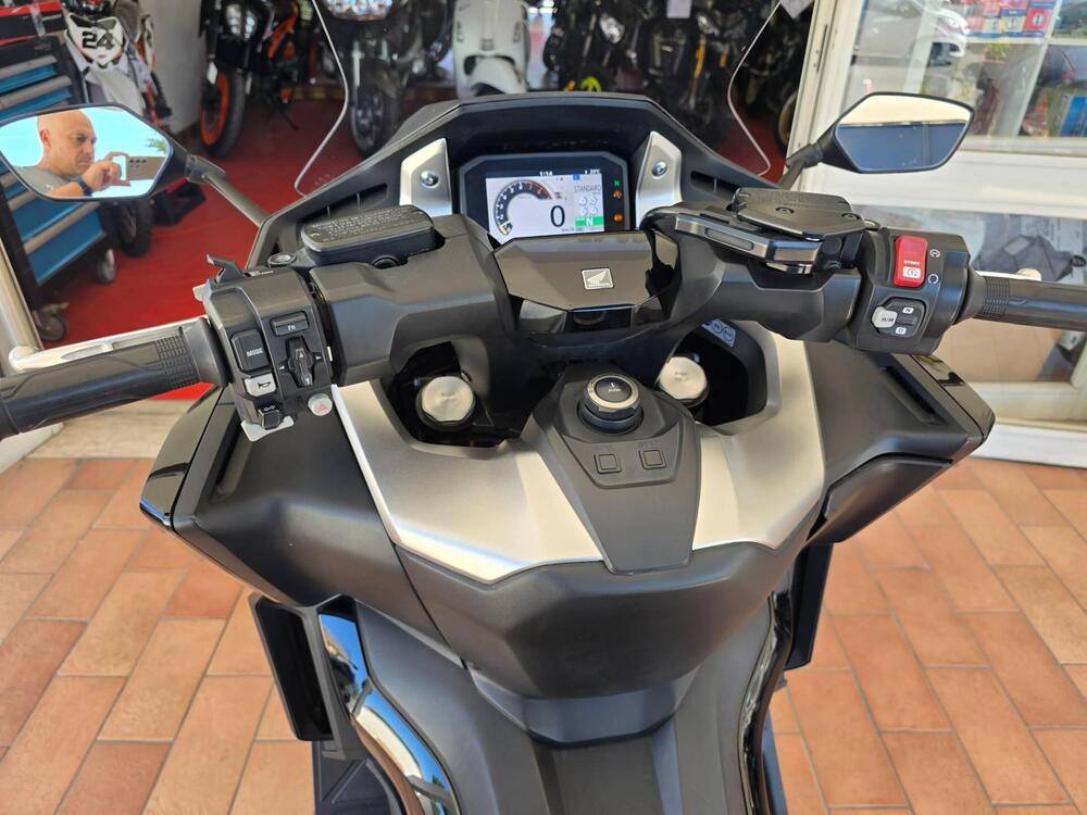 Honda Forza 750 DCT Urban (2021 - 24) (9)