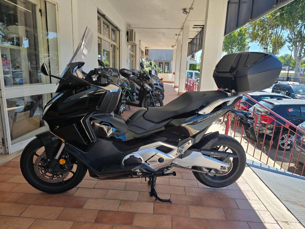 Honda Forza 750 DCT Urban (2021 - 24) (10)