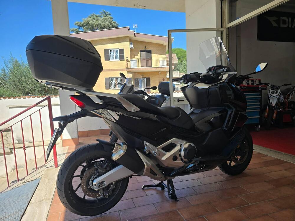 Honda Forza 750 DCT Urban (2021 - 24) (13)