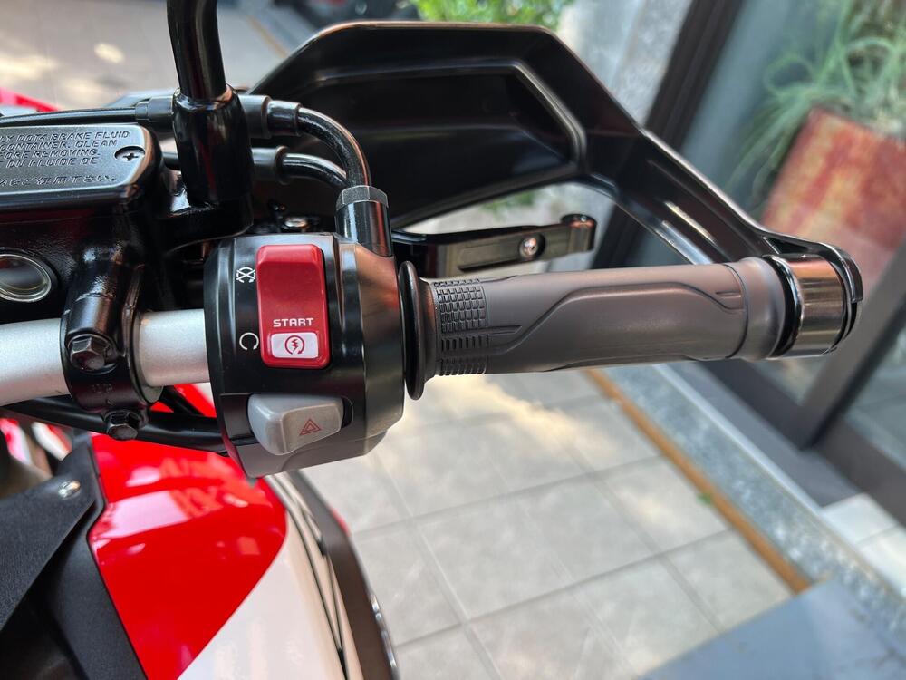 Honda Africa Twin CRF 1000L (2016 - 17) (9)