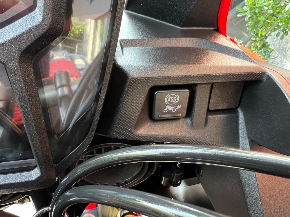 Honda Africa Twin CRF 1000L (2016 - 17) (15)