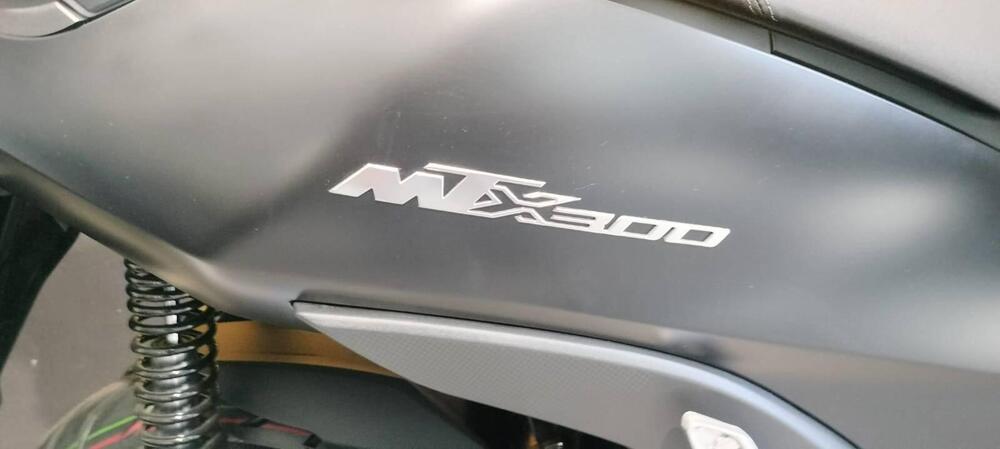 QJ Motor MTX 300 (2025 - 26) (6)